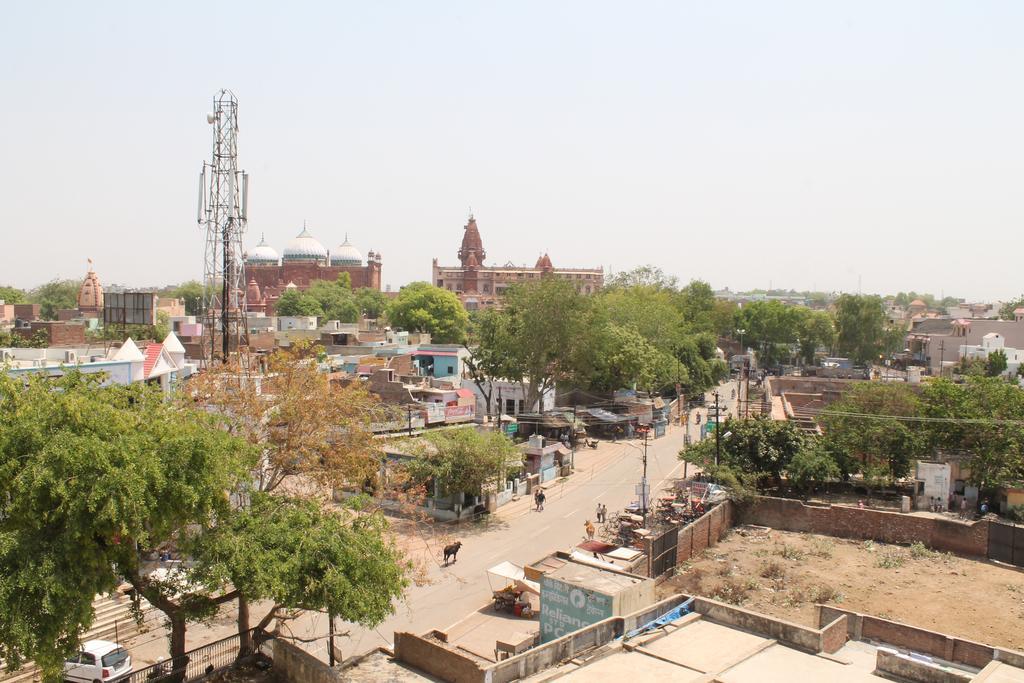 Krishnam Guest House Mathura Esterno foto