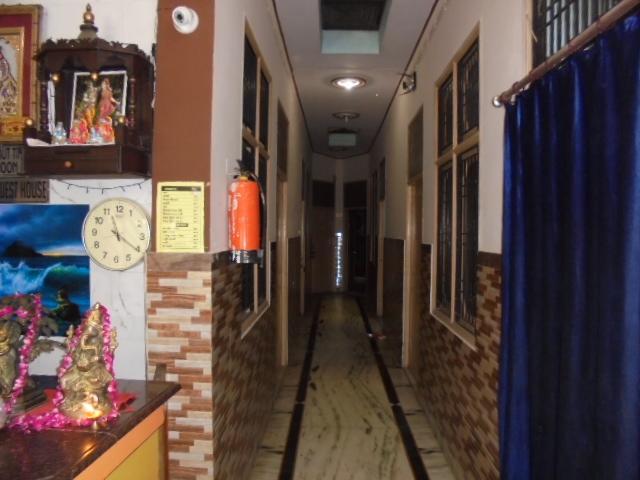 Krishnam Guest House Mathura Esterno foto